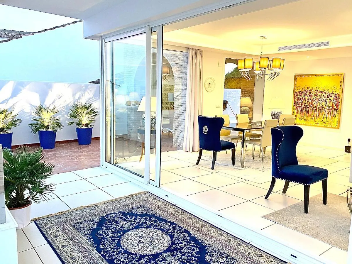 Mondrian Luxury Suites & Villas Benalmadena