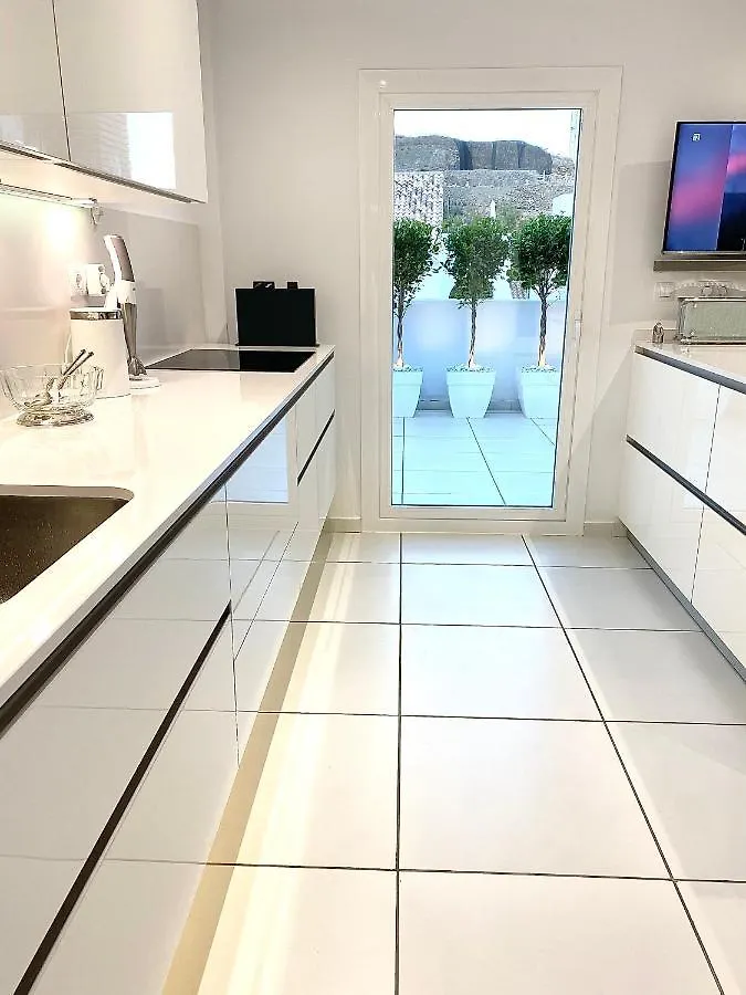Mondrian Luxury Suites & Villas Benalmadena