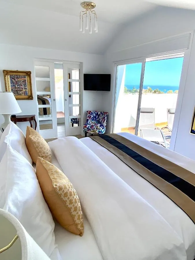 Mondrian Luxury Suites & Villas Benalmadena 0*,  Spain