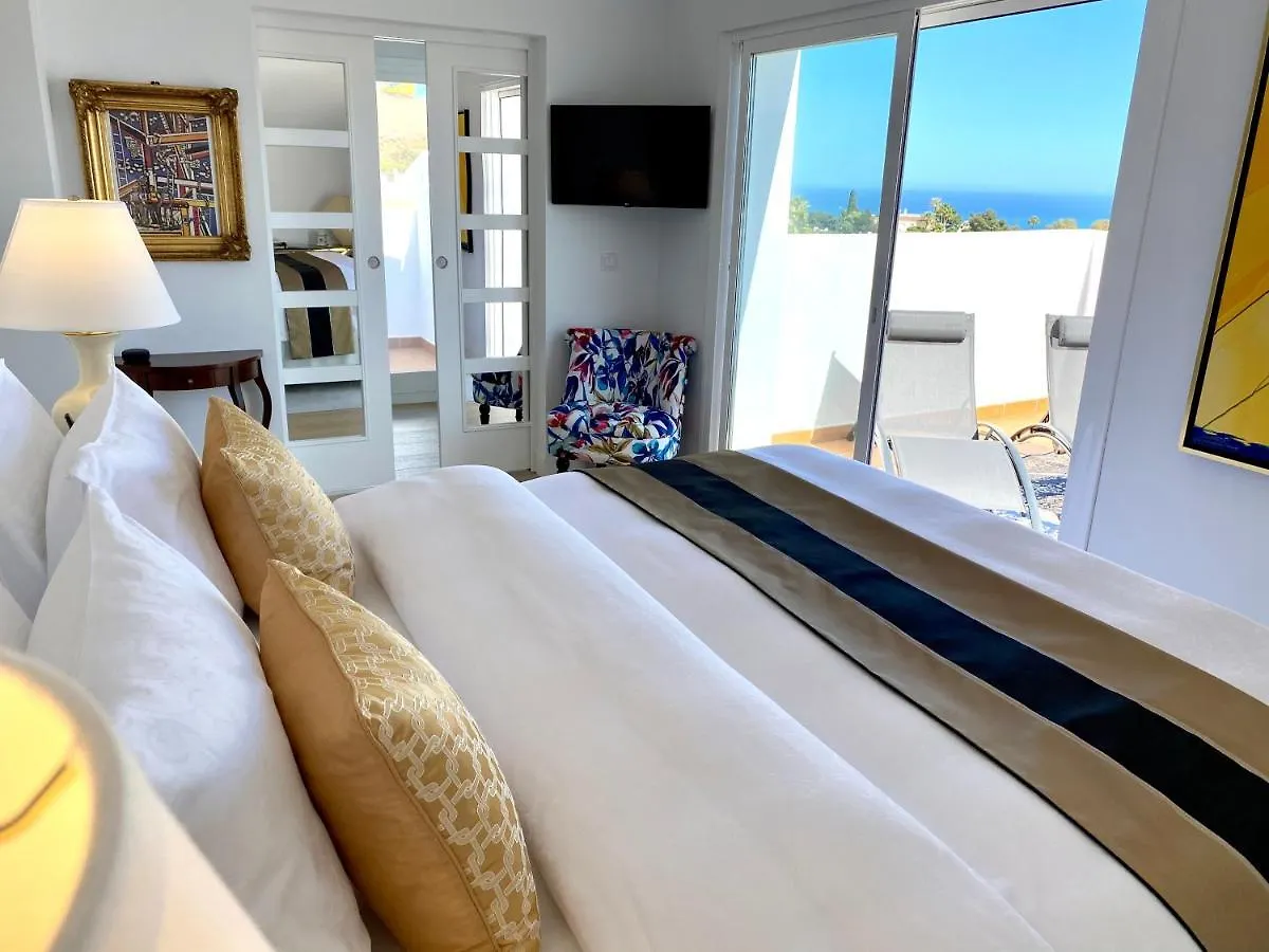Mondrian Luxury Suites & Villas Benalmadena 0*,