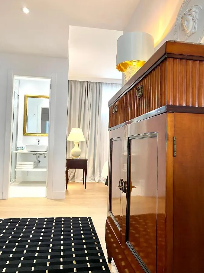 Mondrian Luxury Suites & Villas Benalmadena 0*,