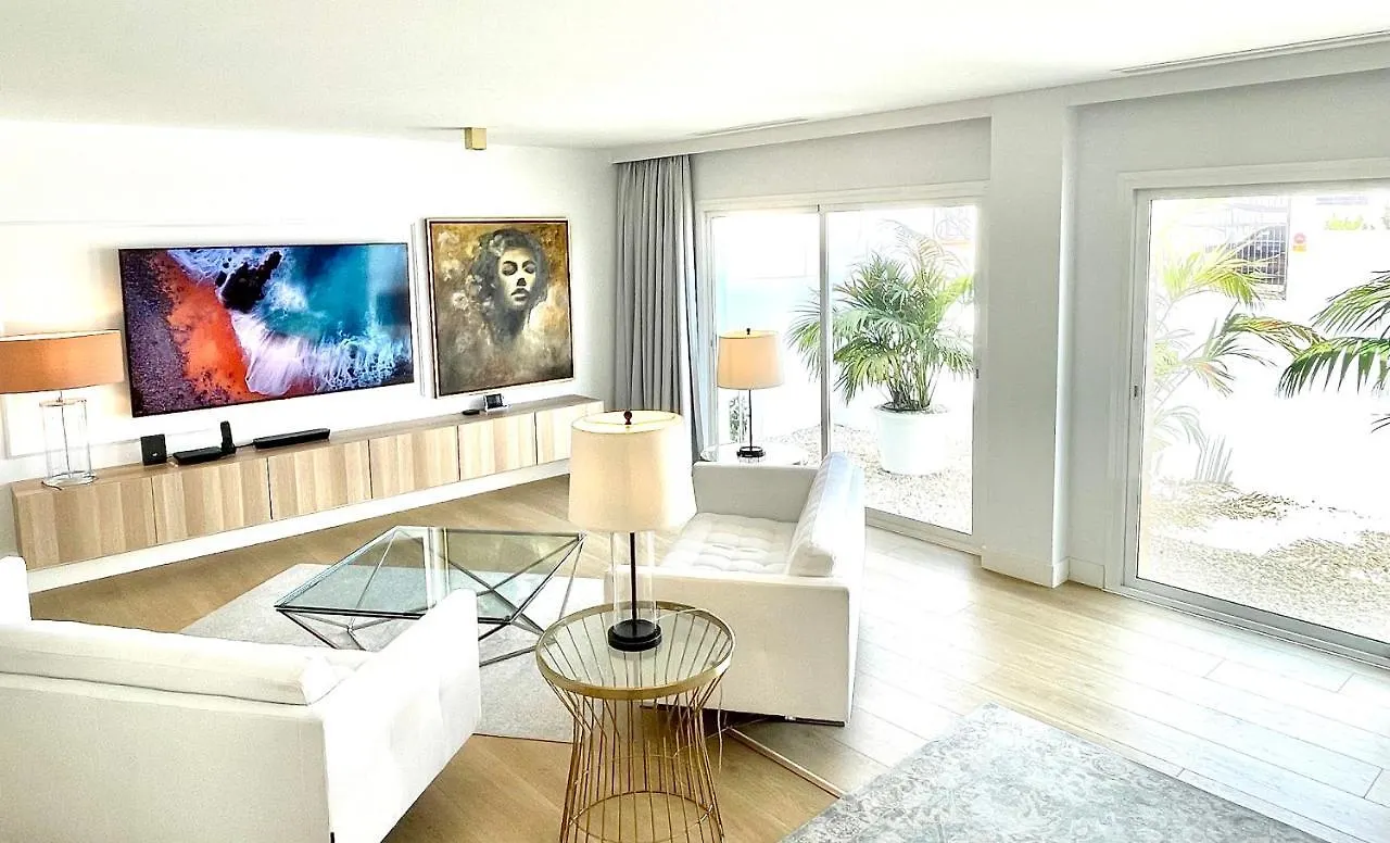Mondrian Luxury Suites & Villas Benalmadena 0*,